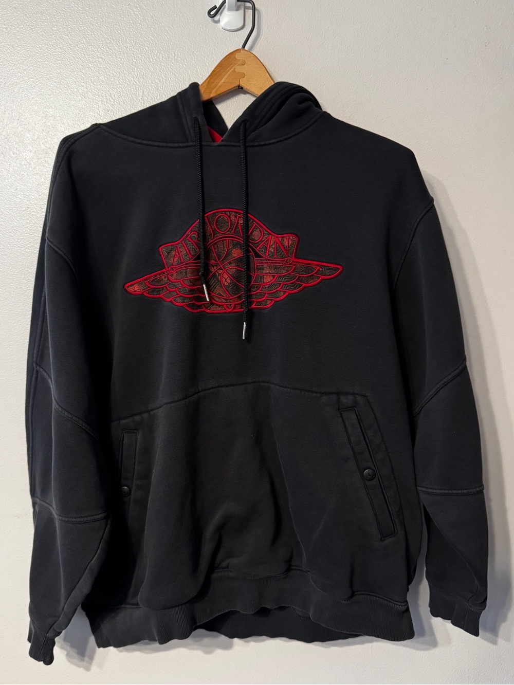 Jordan Air Jordan Wings Hoodie Men’s L Retro/Y2K Black Red Jumpman Heavyweigh